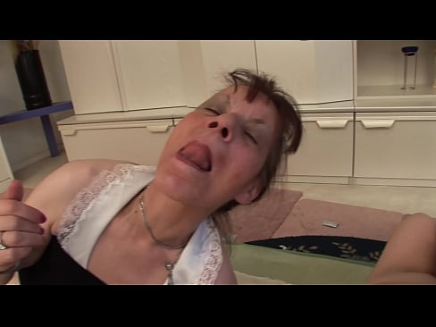 ❤️ Dua nenek dan satu kakek memiliki threesome ❤️❌ Porno di id.com-porn-mz.ru ️❤