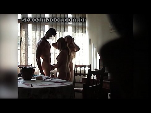 ❤️ Teman seks mengundang pria raksasa dan threesome bersamanya ❤️❌ Porno di id.com-porn-mz.ru ️❤